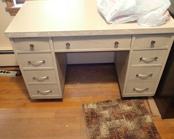Auction listing photo