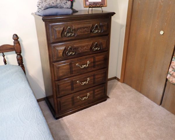 Auction listing photo