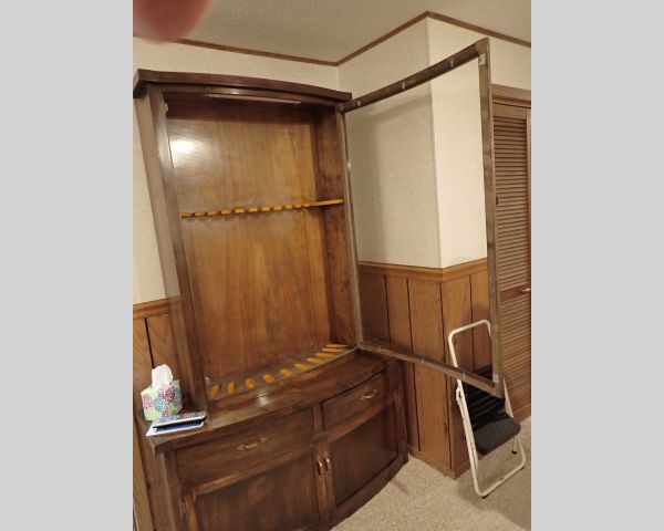 Auction listing photo