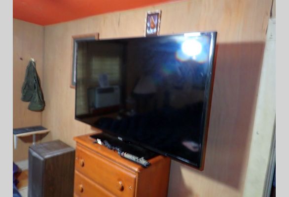 Auction listing photo