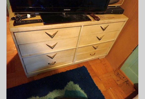 Auction listing photo