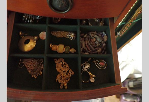 Auction listing photo