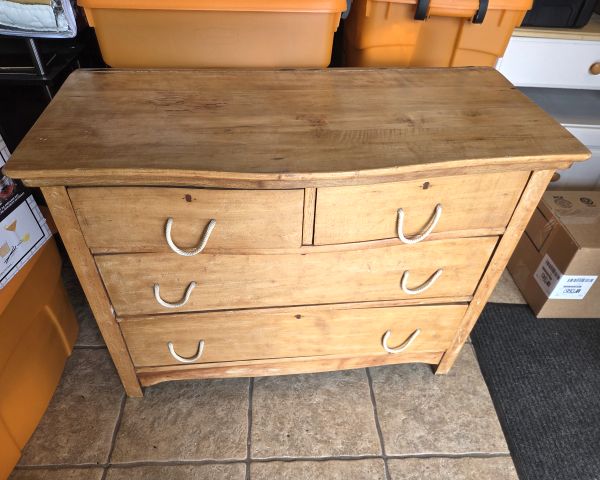 Auction listing photo