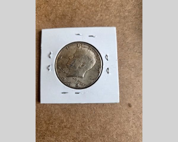 Auction listing photo