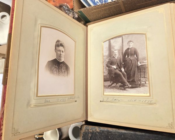 Auction listing photo