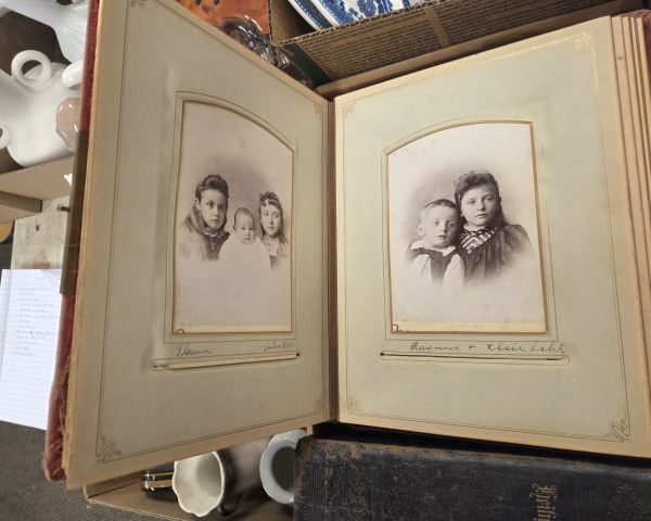 Auction listing photo