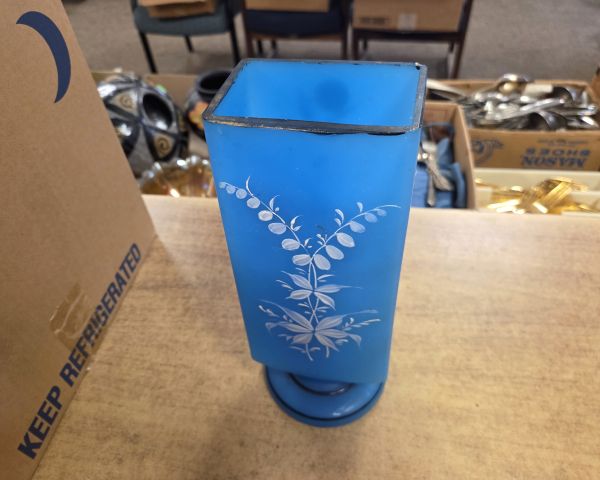 Auction listing photo