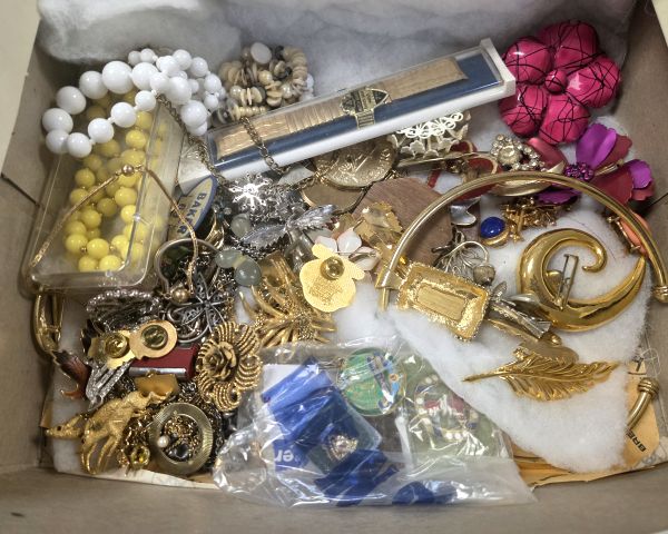 Auction listing photo