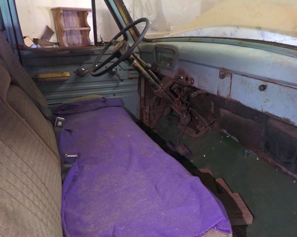 Auction listing photo