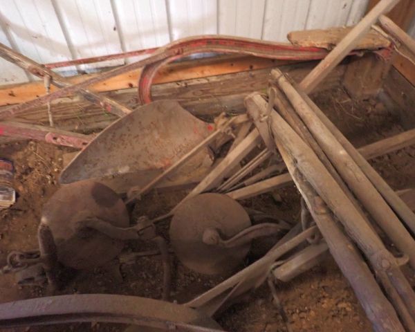 Auction listing photo