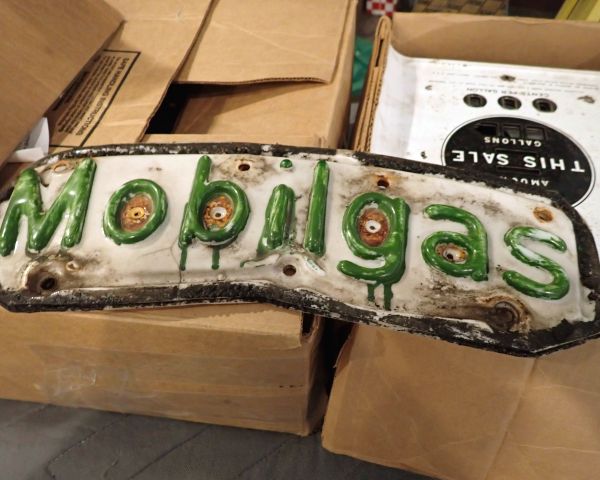 Auction listing photo