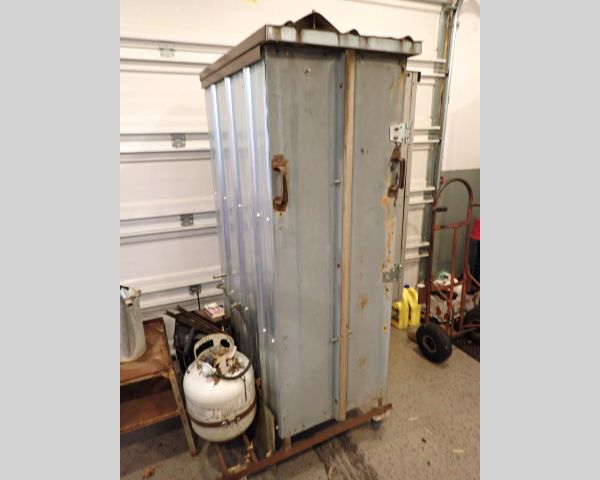 Auction listing photo