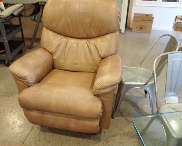 Auction listing photo