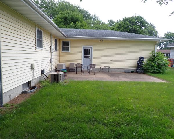 Auction listing photo