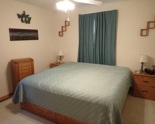 Auction listing photo