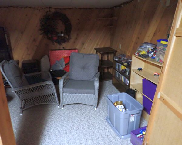 Auction listing photo