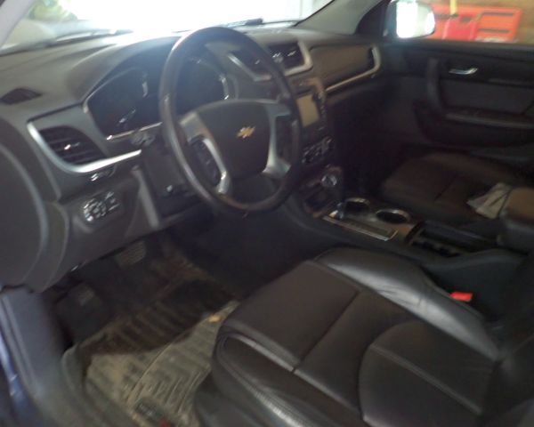 Auction listing photo