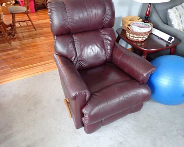 Auction listing photo