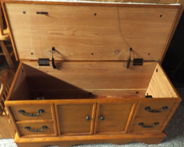 Auction listing photo