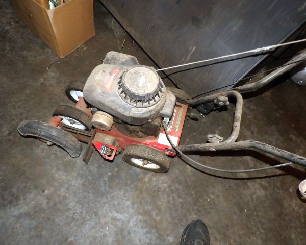 auction image