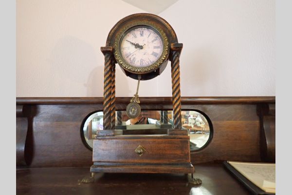 Auction listing photo