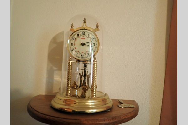 Auction listing photo