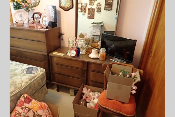 Auction listing photo
