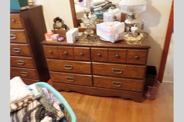 Auction listing photo