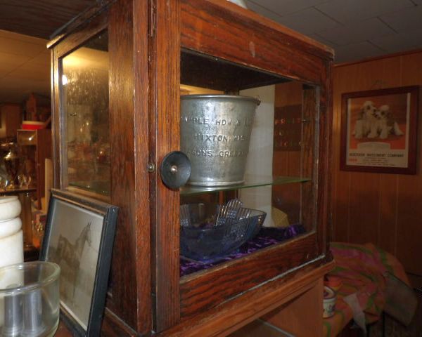 auction image