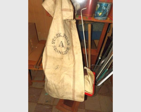 auction image