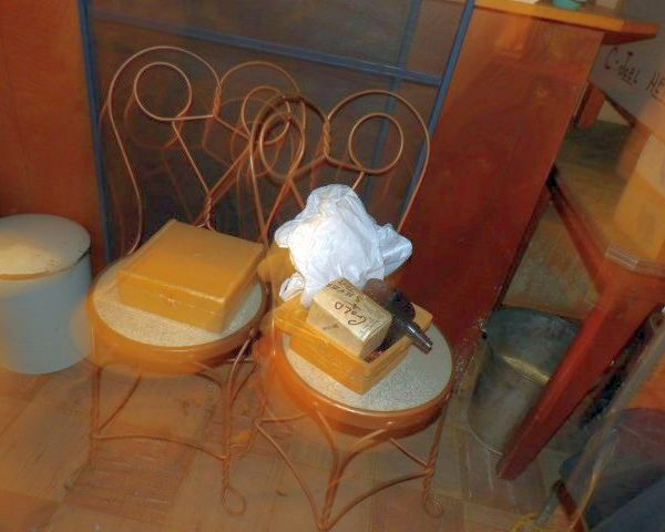 auction image