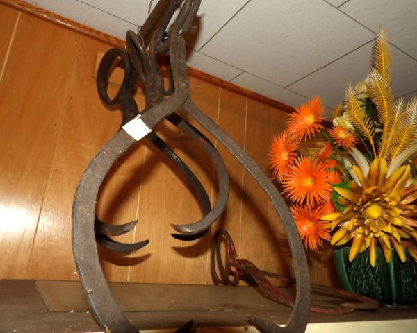 auction image