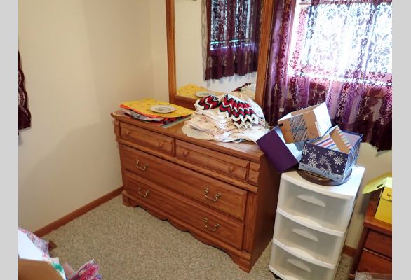Auction listing photo