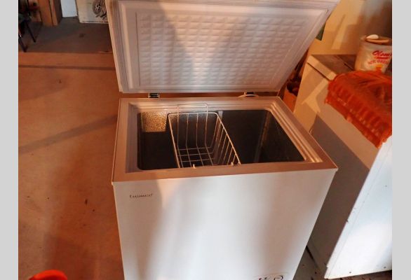 Auction listing photo