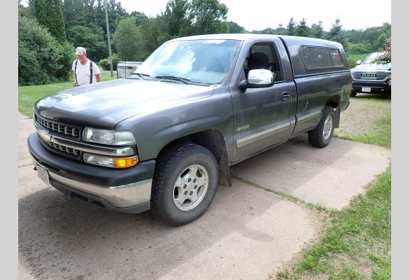 Auction listing photo