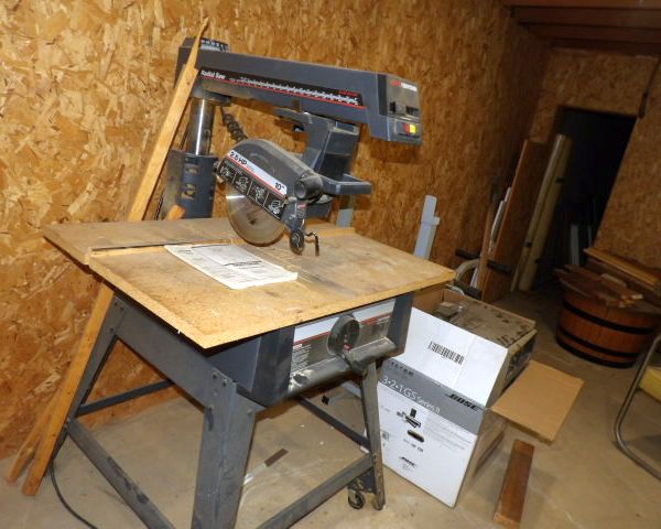 auction image