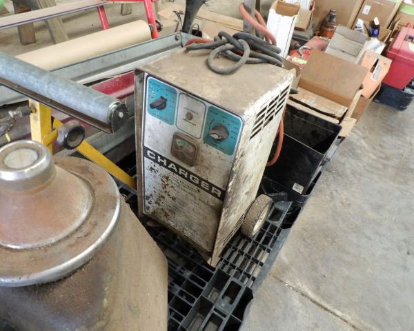 auction image