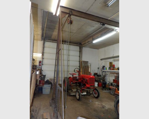 auction image