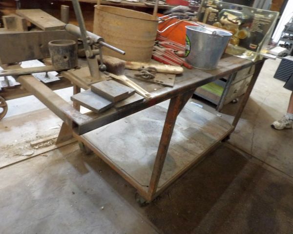 auction image