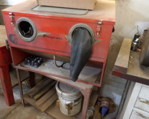 auction image