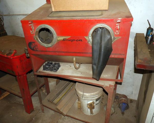 auction image
