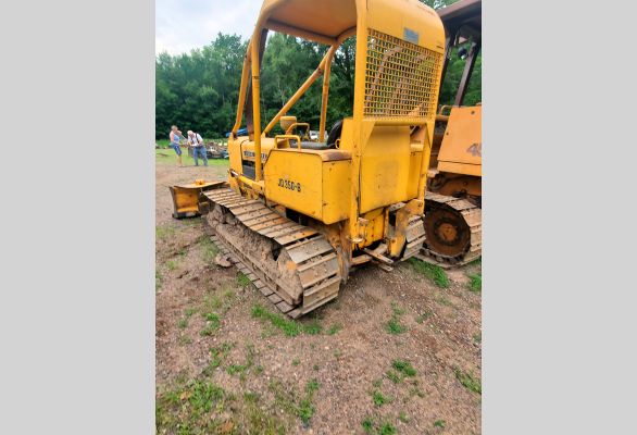 Auction listing photo