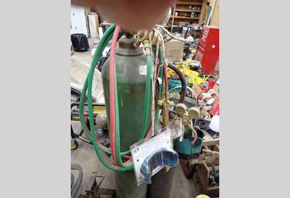 Auction listing photo