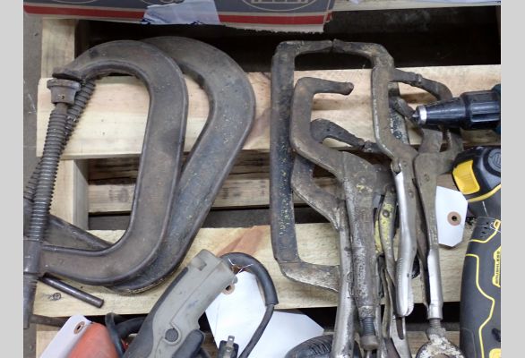 Auction listing photo