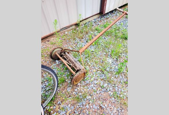 Auction listing photo