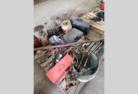 Auction listing photo