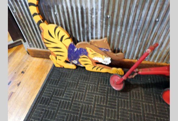Auction listing photo