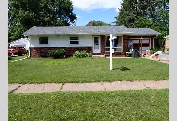 Auction listing photo