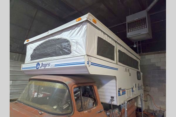 Auction listing photo