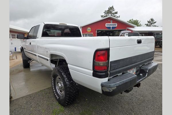 Auction listing photo